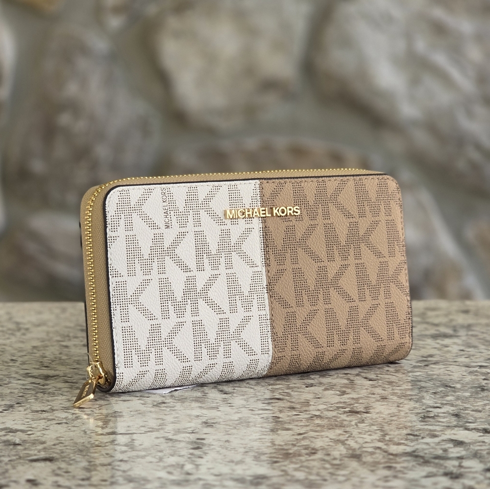 Michael Kors Jet Set Logo Medium Color-Block Wallet